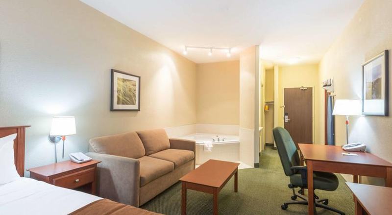 Super 8 By Wyndham Ambassador Bridge Windsor On Motel Exterior photo