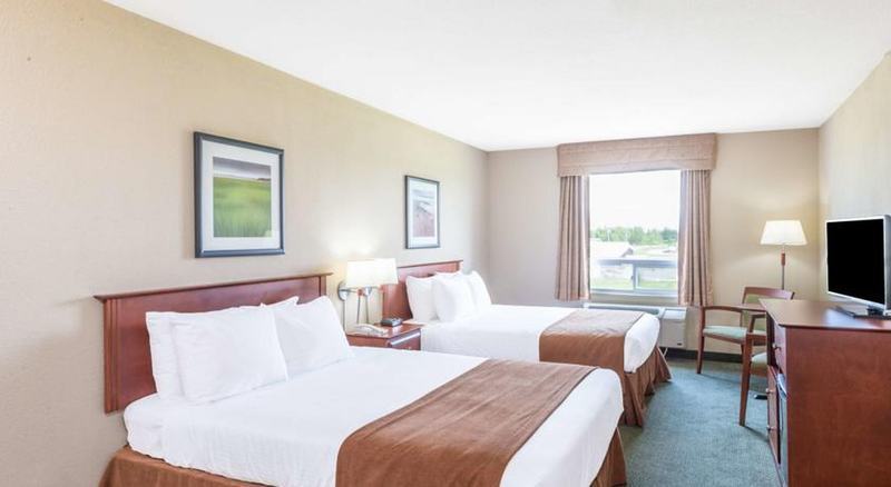 Super 8 By Wyndham Ambassador Bridge Windsor On Motel Exterior photo